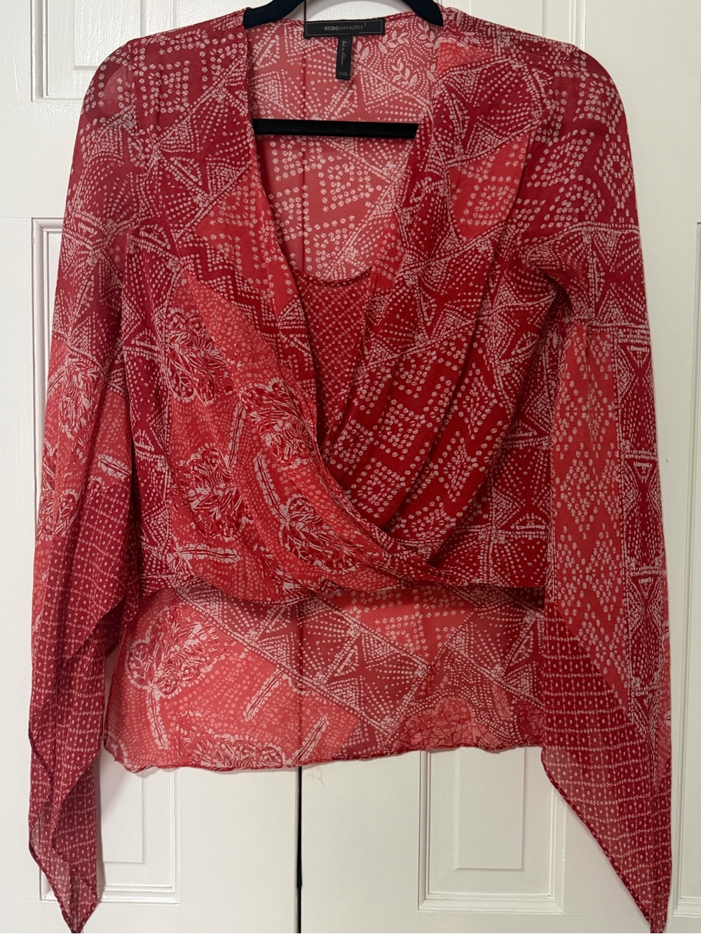 💕4 for $12 Sale!💕 BCBGMaxAzria Red long Sleeve Blouse